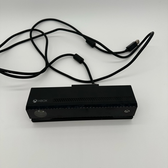Black Xbox Kinect Sensor - Picture 2 of 4